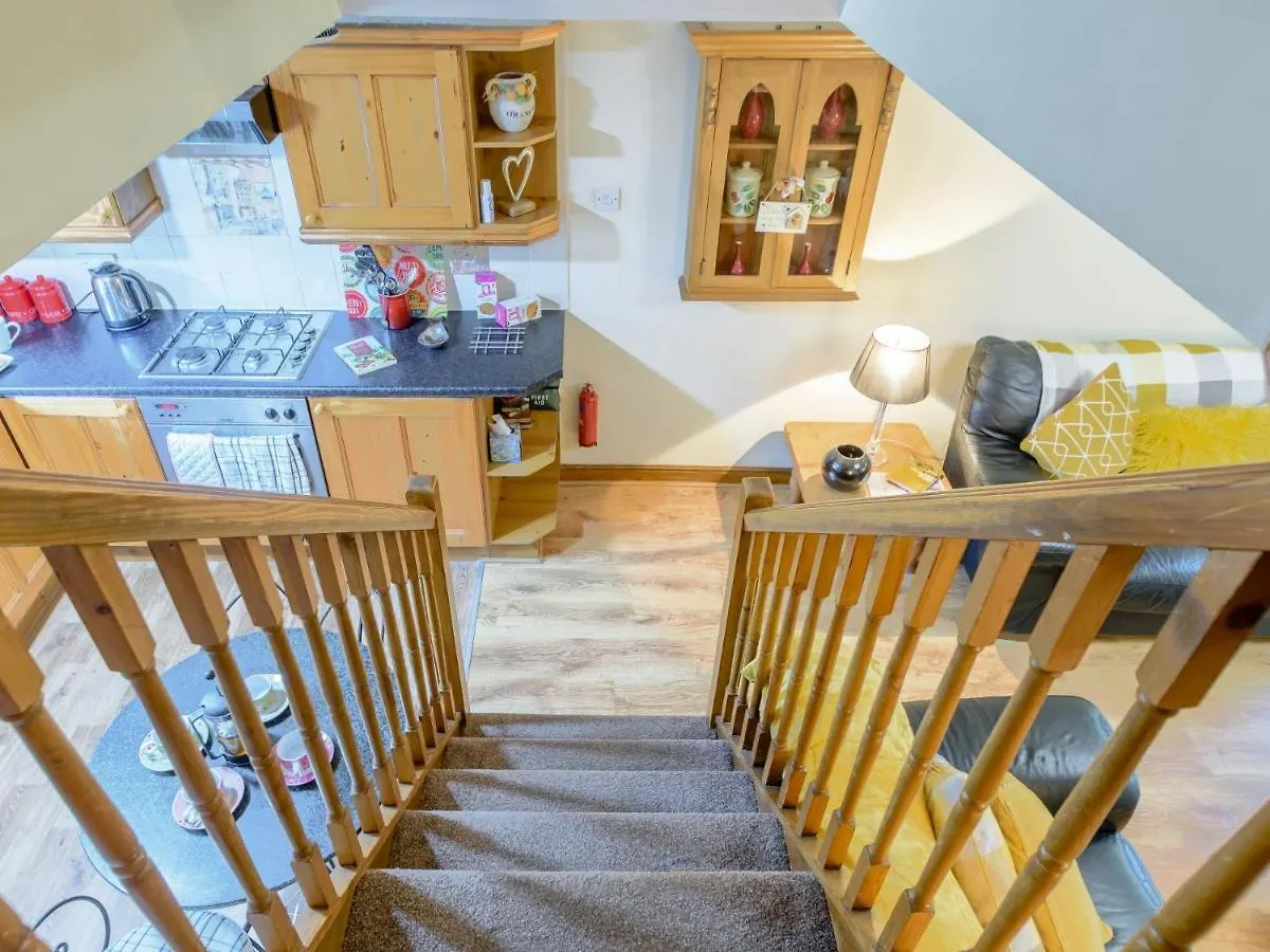 2 Bed In Skipton 79093 Holiday home